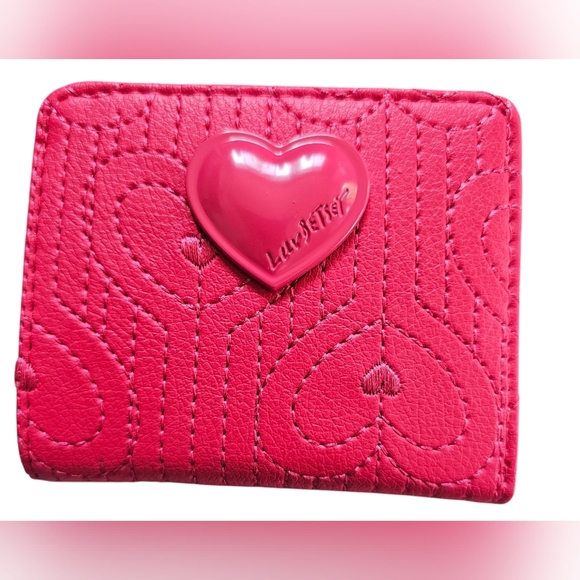 Betsey Johnson Pink/Red Stiched Heart Embossed Wallet. New Without Tags. - Picture 2 of 7